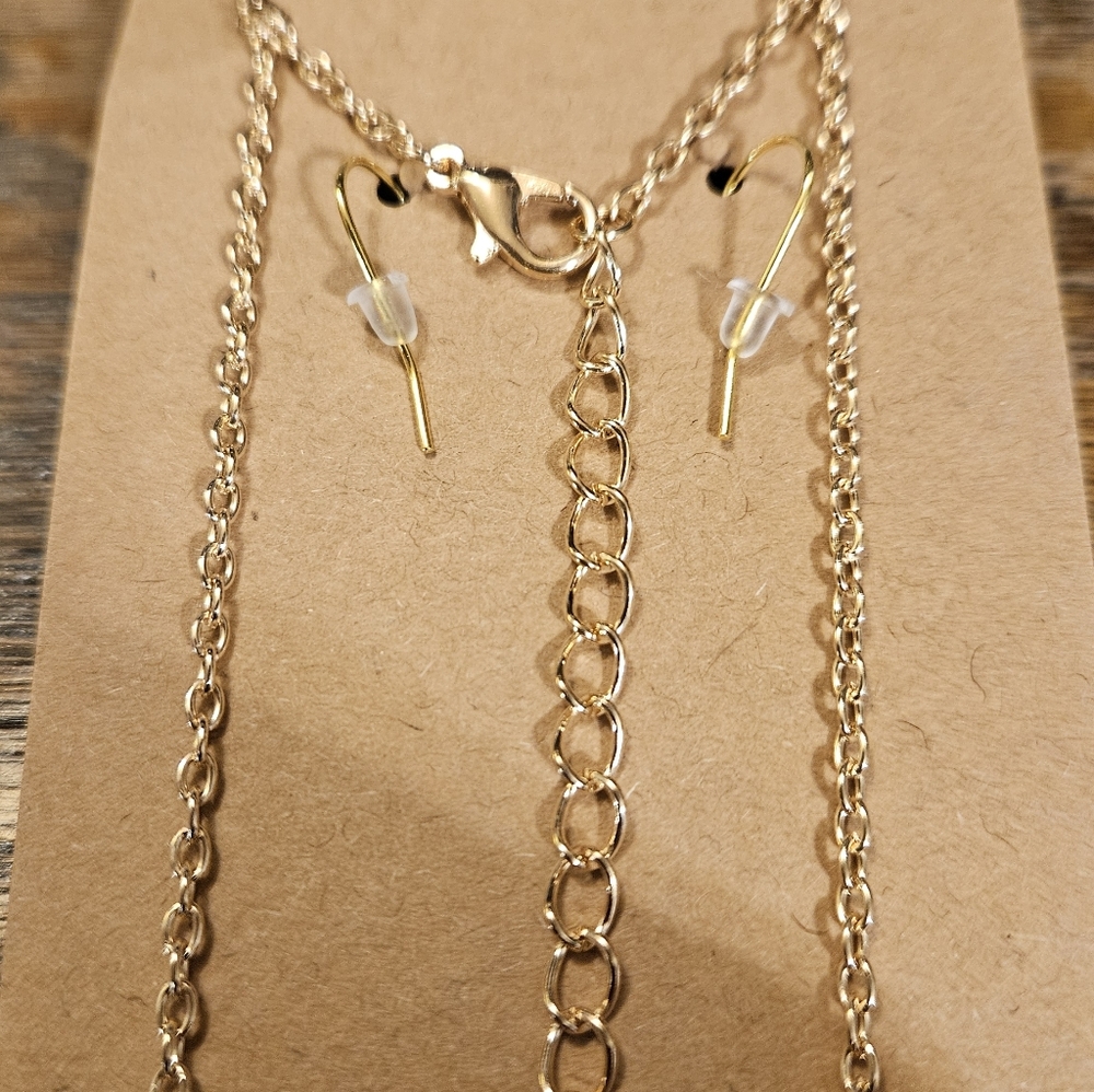 Clear/Purple'ish Heart Gold Tone Necklace And Earring Set - Picture 12 of 13